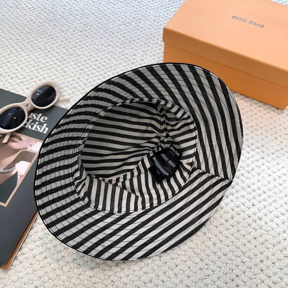 Miu Miu miu classic